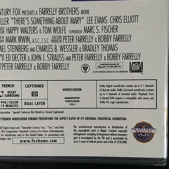 Factory sealed: There's Something about Mary Widescreen DVD w/ Special Features - Picture 8 of 9